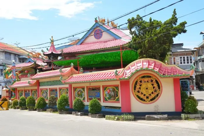 Tempat Wisata di Singkawang yang Membuat Liburan Anda Lebih Berkesan dan Sarat Makna